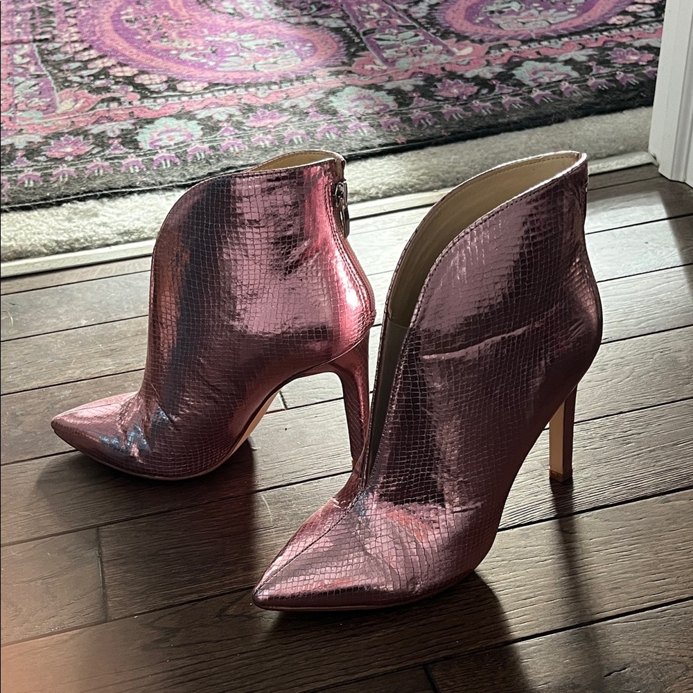 Nine West Shiny Pink Heeled Boots